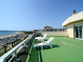Apartment in Estartit near sand beach